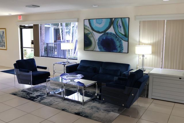 3545 S Ocean Boulevard 404, South Palm Beach, FL 33480
