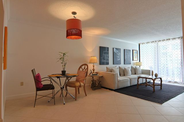 3545 S Ocean Boulevard 404, South Palm Beach, FL 33480