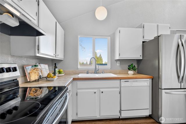 2422 McGregor Drive SE, Port Orchard, WA 98366