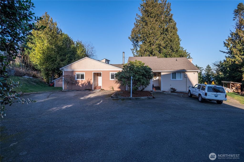 2422 McGregor Drive SE, Port Orchard, WA 98366