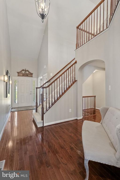 Image 12 of property listing at 2419 MILL RACE RD, Frederick, MD 21701