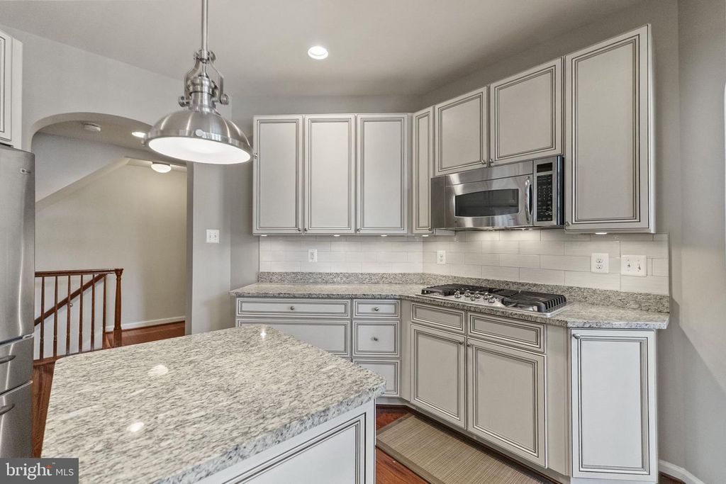 Image 31 of property listing at 2419 MILL RACE RD, Frederick, MD 21701