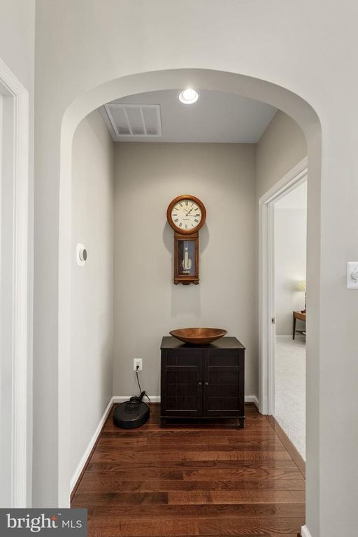 Image 44 of property listing at 2419 MILL RACE RD, Frederick, MD 21701