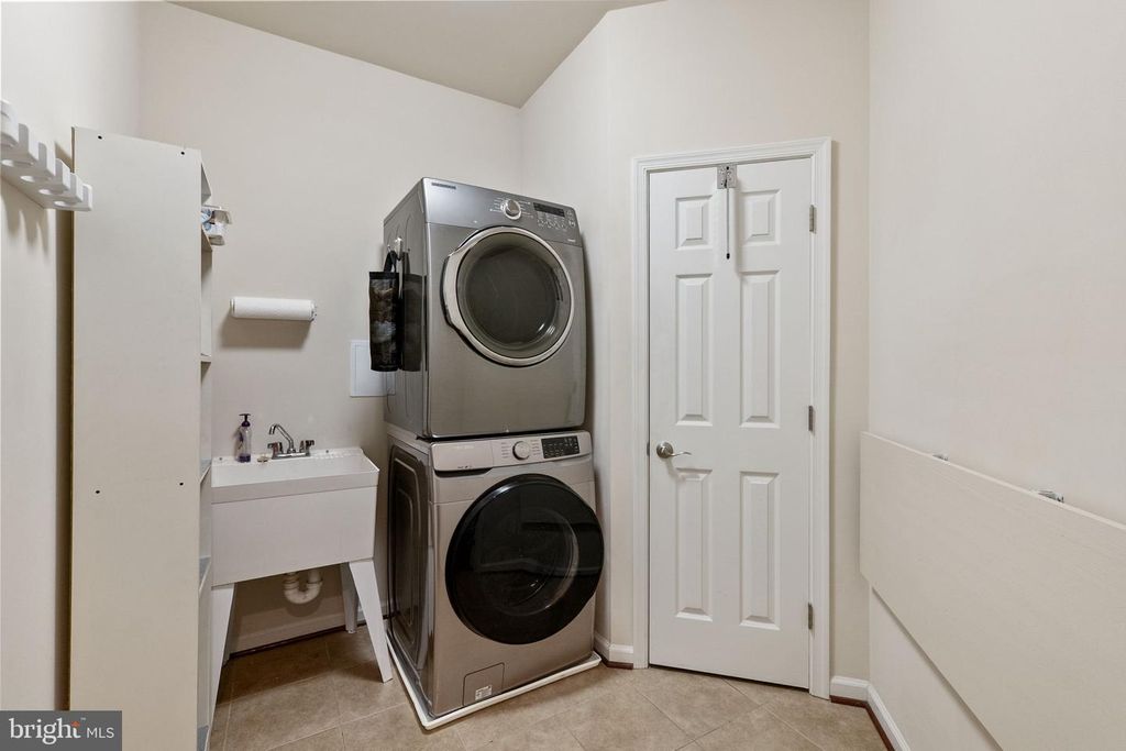 Image 52 of property listing at 2419 MILL RACE RD, Frederick, MD 21701