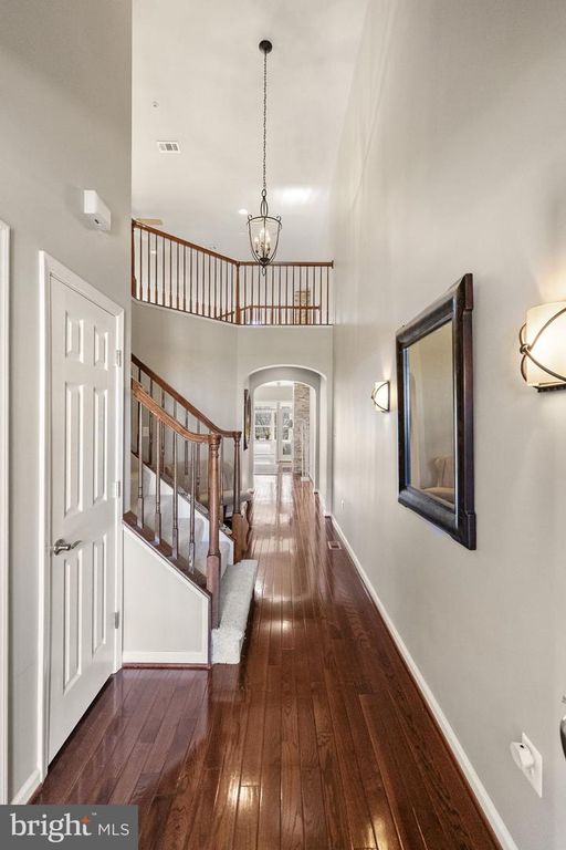 Image 6 of property listing at 2419 MILL RACE RD, Frederick, MD 21701