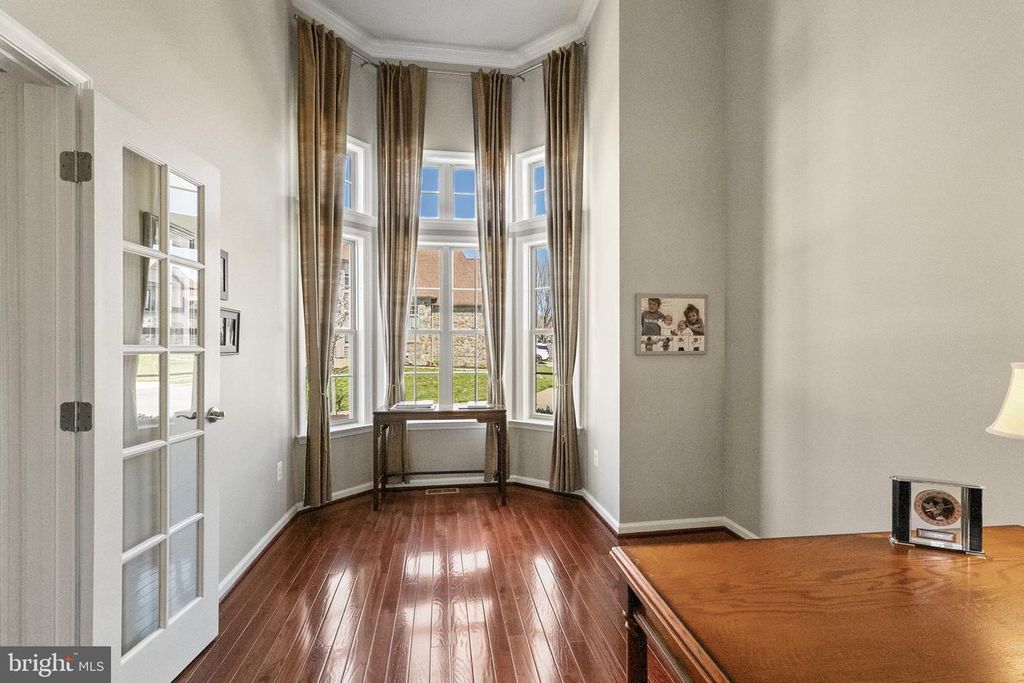 Image 8 of property listing at 2419 MILL RACE RD, Frederick, MD 21701