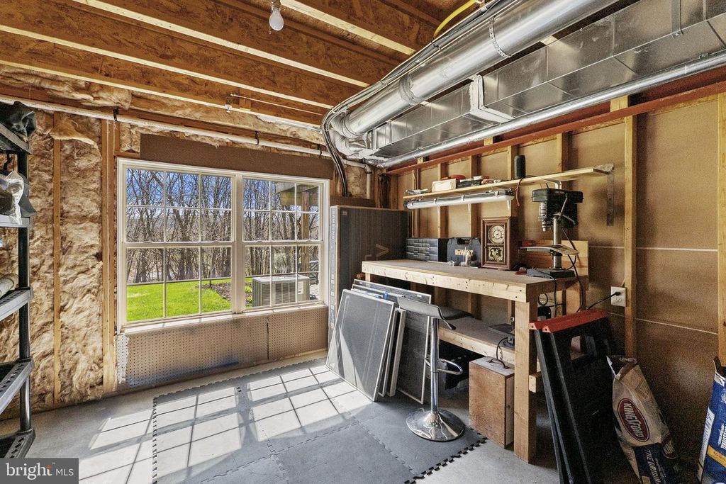 Image 84 of property listing at 2419 MILL RACE RD, Frederick, MD 21701