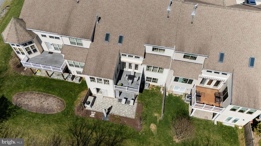 Image 89 of property listing at 2419 MILL RACE RD, Frederick, MD 21701