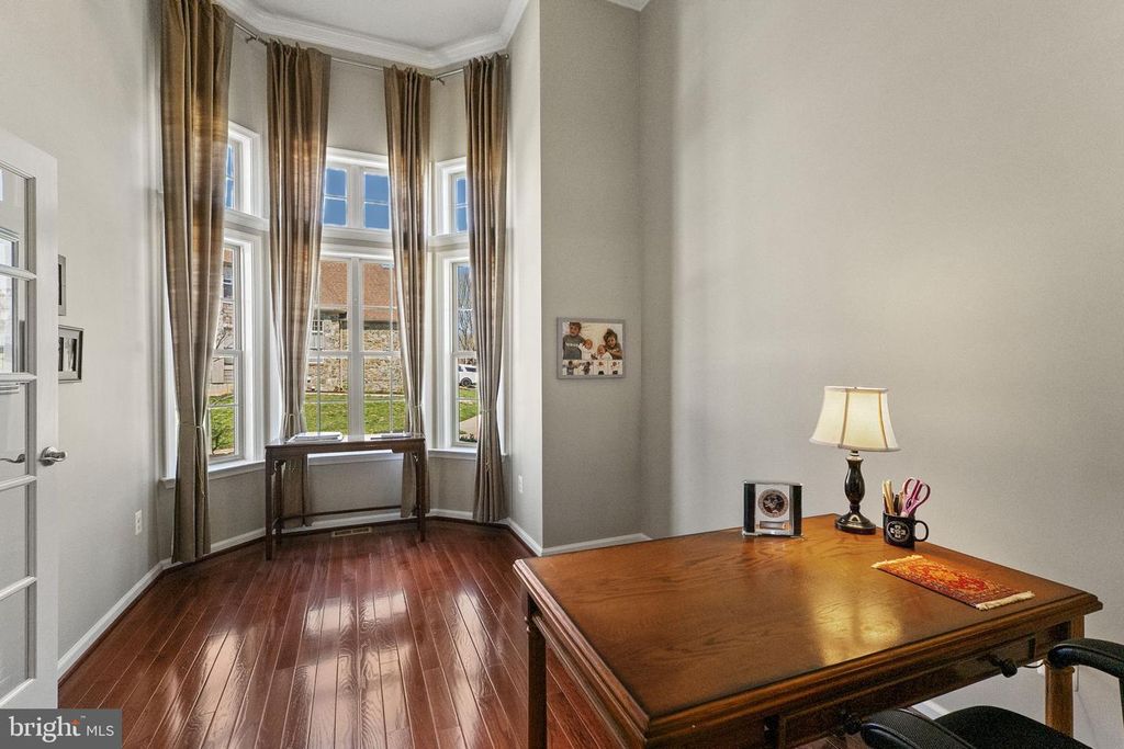 Image 9 of property listing at 2419 MILL RACE RD, Frederick, MD 21701