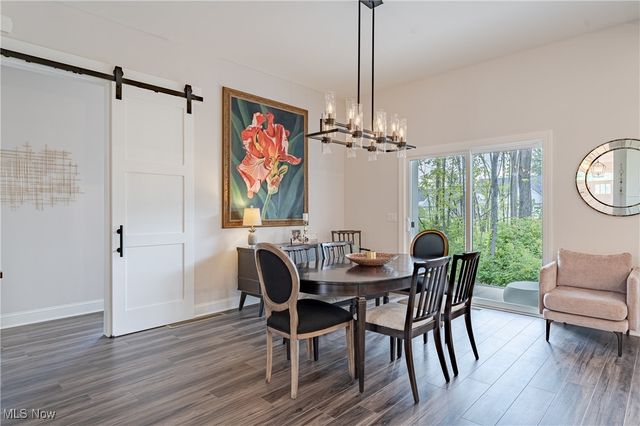 6477 N Cobblestone Road, Mayfield Village, OH 44143