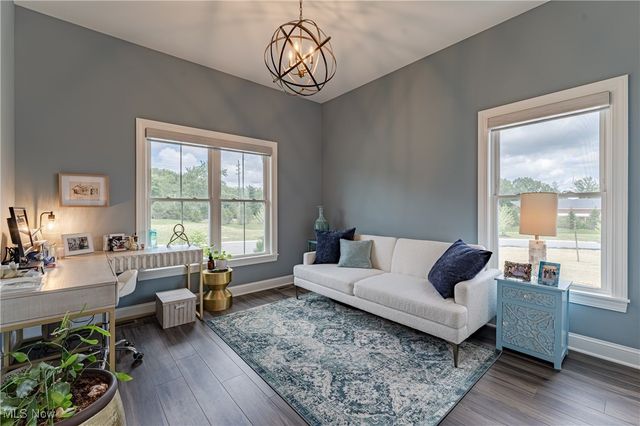 6477 N Cobblestone Road, Mayfield Village, OH 44143