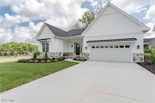 6477 N Cobblestone Road, Mayfield Village, OH 44143