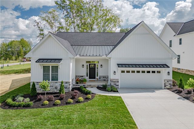 6477 N Cobblestone Road, Mayfield Village, OH 44143