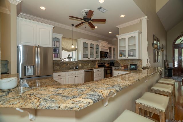 21035 Waterfront East Dr, Maurepas, LA 70449