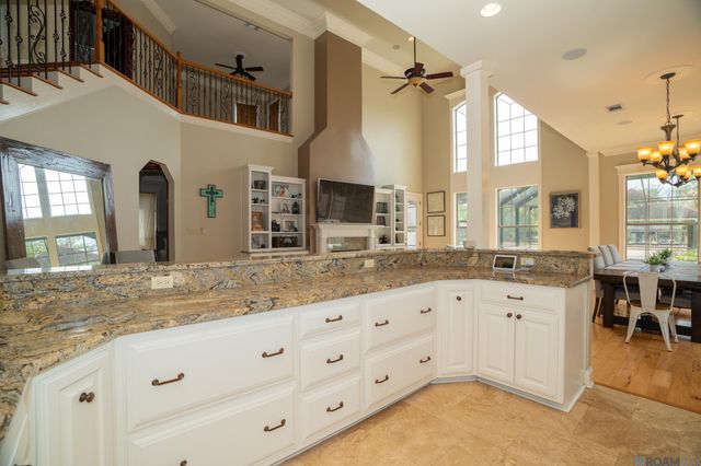 21035 Waterfront East Dr, Maurepas, LA 70449