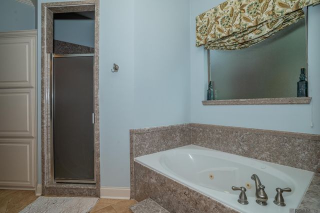 21035 Waterfront East Dr, Maurepas, LA 70449