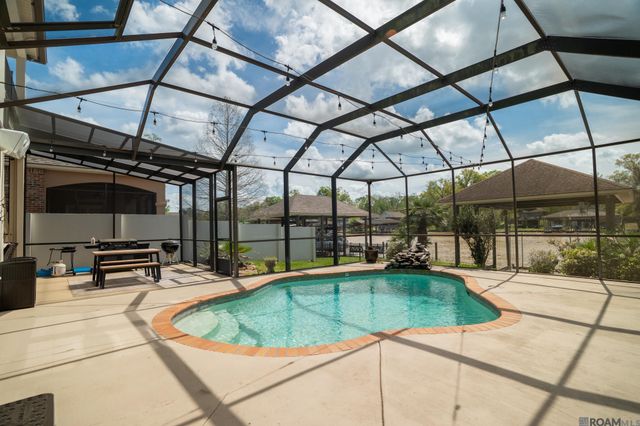 21035 Waterfront East Dr, Maurepas, LA 70449