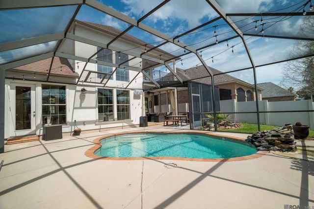 21035 Waterfront East Dr, Maurepas, LA 70449