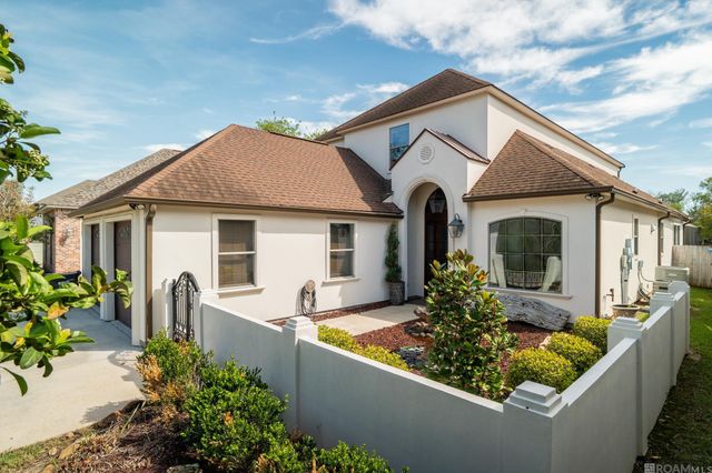 21035 Waterfront East Dr, Maurepas, LA 70449
