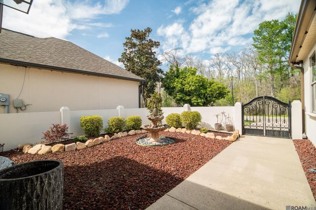 21035 Waterfront East Dr, Maurepas, LA 70449