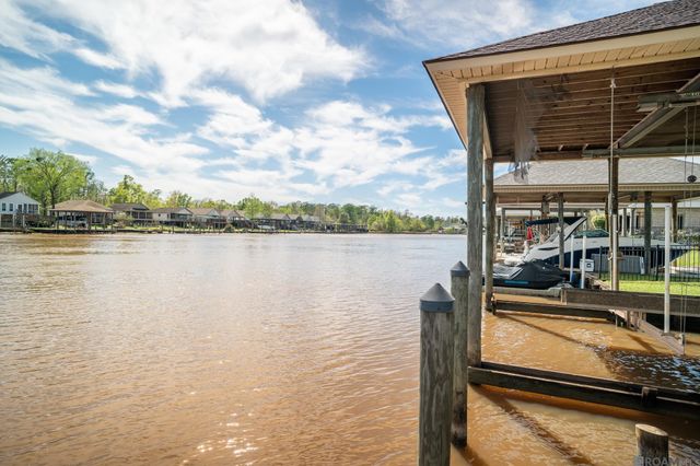 21035 Waterfront East Dr, Maurepas, LA 70449
