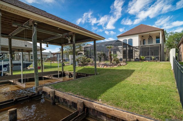 21035 Waterfront East Dr, Maurepas, LA 70449