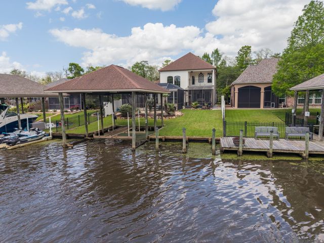 21035 Waterfront East Dr, Maurepas, LA 70449