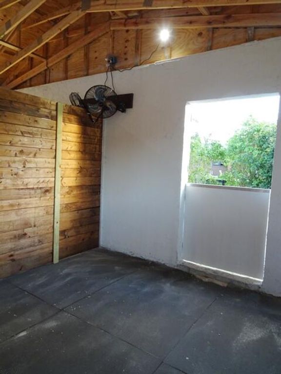 Image 4 of property listing at 819 Cindy Circle Lane, Wellington, FL 33414