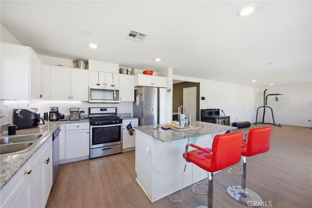 114 Snowberry Court, San Jacinto, CA 92583