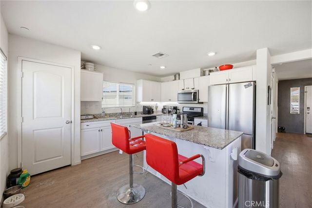114 Snowberry Court, San Jacinto, CA 92583