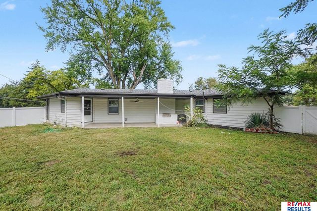 5527 Jaynes Street, Omaha, NE 68104