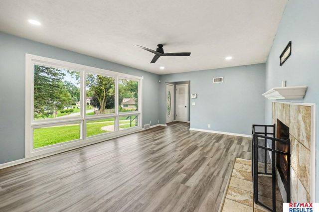 5527 Jaynes Street, Omaha, NE 68104