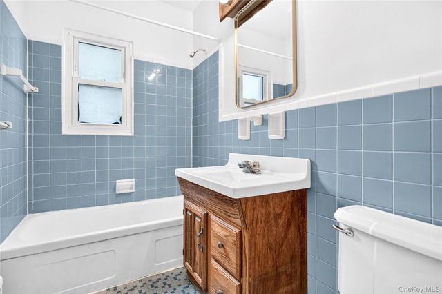 95 Wiltshire Road C 16, Scarsdale, NY 10583