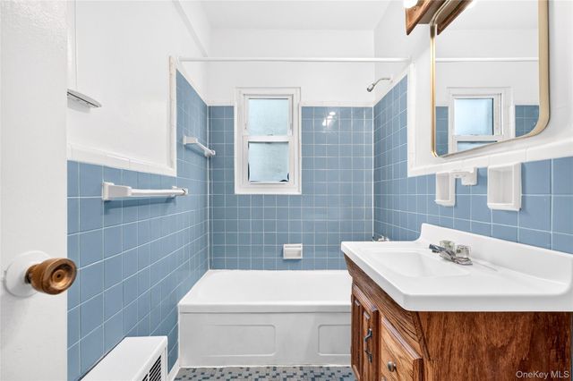 95 Wiltshire Road C 16, Scarsdale, NY 10583