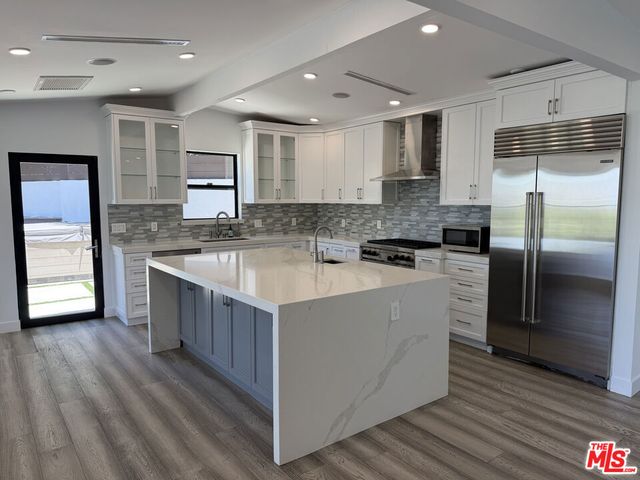 3565 Multiview Drive, Los Angeles, CA 90068