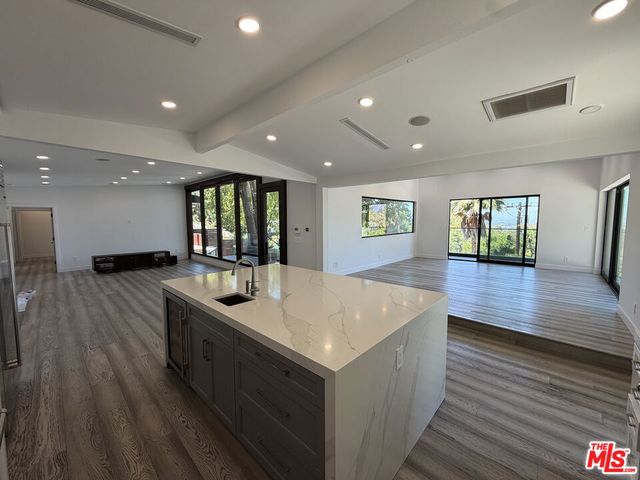 3565 Multiview Drive, Los Angeles, CA 90068