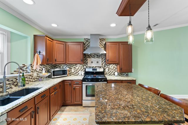 62 Windover Drive, Southport, NC 28461