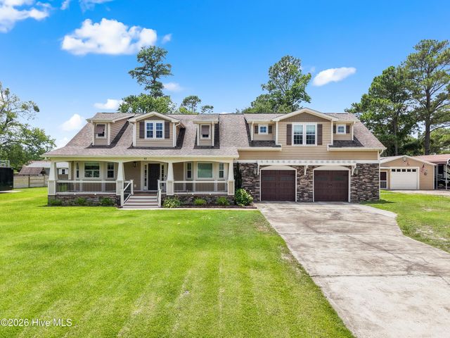 62 Windover Drive, Southport, NC 28461
