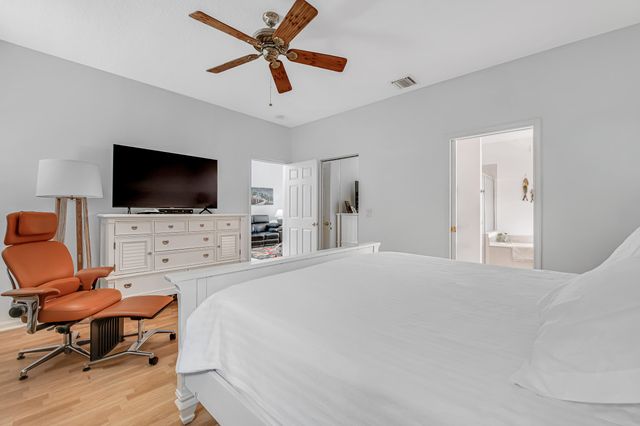 9543 Crescent View Drive N, Boynton Beach, FL 33437