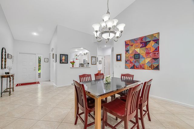 9543 Crescent View Drive N, Boynton Beach, FL 33437