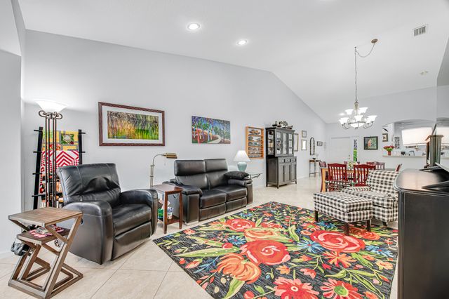 9543 Crescent View Drive N, Boynton Beach, FL 33437
