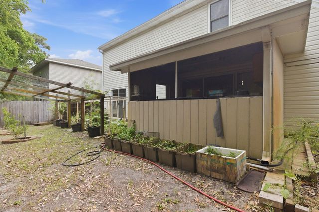 492 Spring Brook Lane, Mary Esther, FL 32569