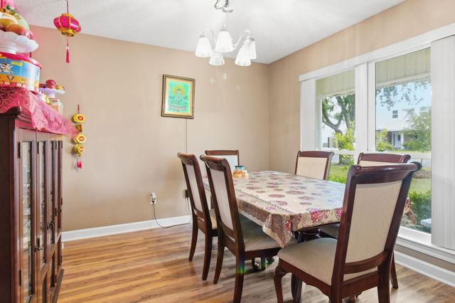 492 Spring Brook Lane, Mary Esther, FL 32569