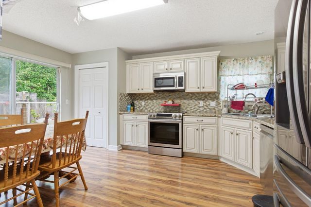 492 Spring Brook Lane, Mary Esther, FL 32569