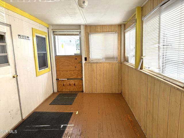 1598 Hickory Flats Road, Pennington Gap, VA 24277