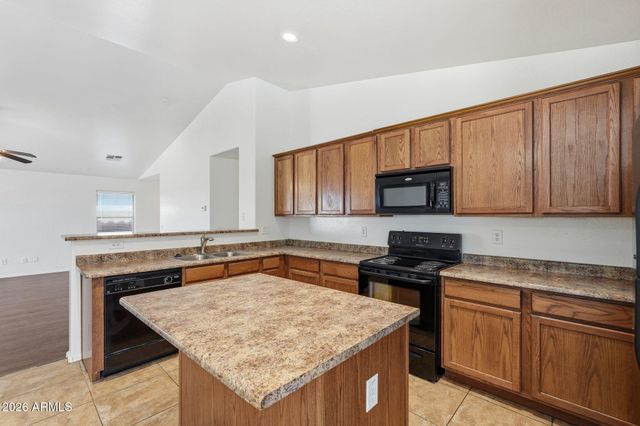 38676 N LA GRANGE Lane, San Tan Valley, AZ 85140