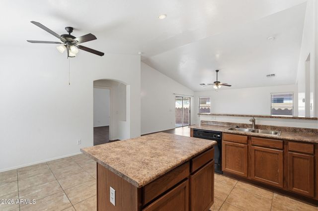 38676 N LA GRANGE Lane, San Tan Valley, AZ 85140