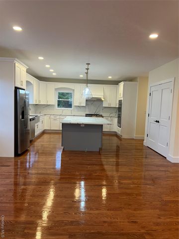 15 Sunlight Hill, Yonkers, NY 10704