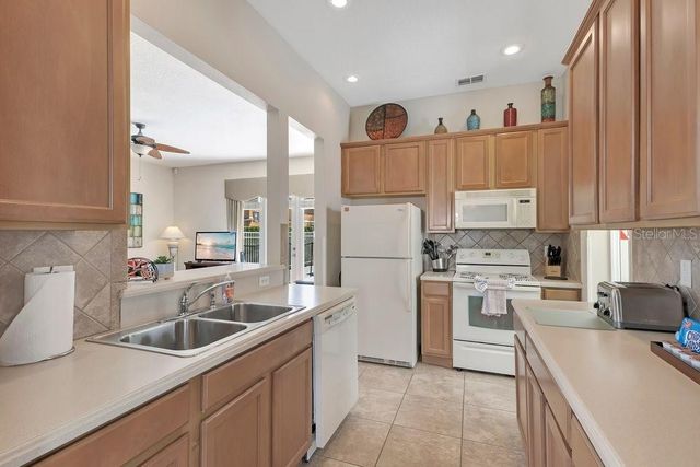 7400 OCONEE STREET, Reunion, FL 34747