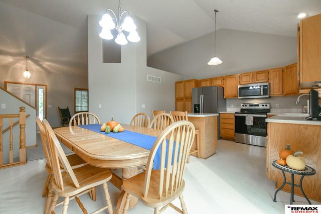 7734 S 34th Street, Lincoln, NE 68516